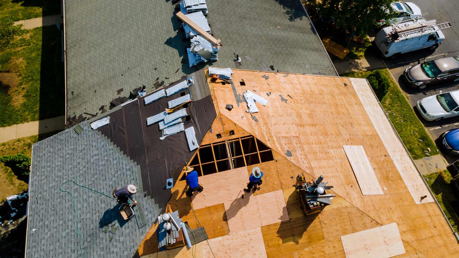 Roofing in Inglewood, CA